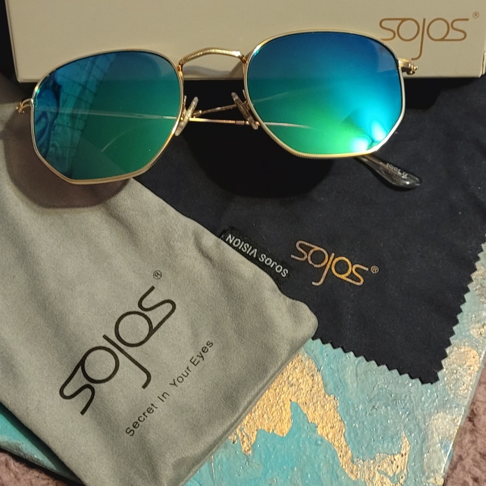 NWOT SOJOS Vision Unisex Square Blue Polarized Sunglasses